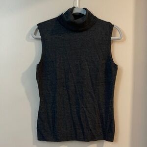 Lafayette 148 New York 100% wool sleeveless turtleneck sweater